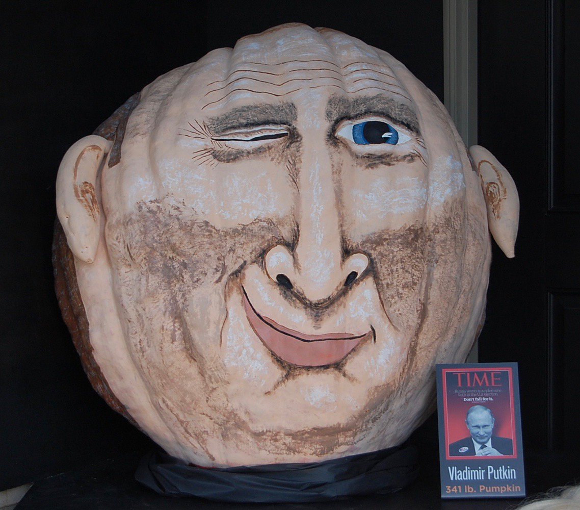 ParasPumpkins's tweet photo. Daytime photos of #Putkin #Clintkin #Trumpkin #GiantCelebrityPumpkins
@realDonaldTrump @HIllaryClinton @PutinRF_Eng https://t.co/3BuLWB8TNF