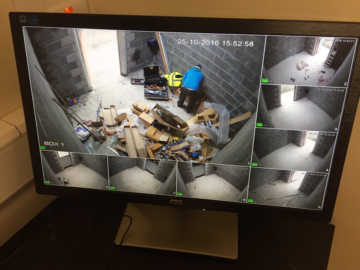 frontend_frank's tweet photo. @Frontend_UX Possibly the worlds first user testing facility for horses being prepared for some exciting new equine tech. #smartstables https://t.co/pOiu1SQNSO