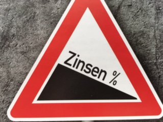 Kein Kredit trotz Zinstief? Wie das kommt, das erfahren Sie am 27.10.2016 um 18 Uhr bei der HWK Stuttgart. Anmelden: bit.ly/2eRpI6Z