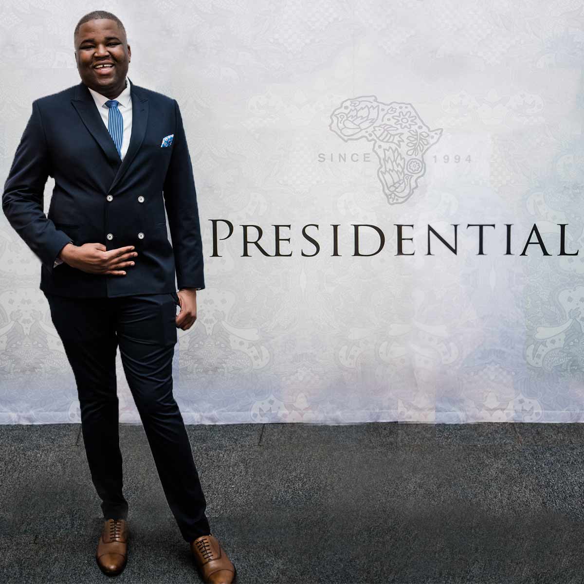 PresidentialAfr's tweet photo. Thank you @EMMANUELBONOKO for making a difference in our communities #VoteEmmanuel #MenMakingADifference #CelebratingSAMen @SAMen_Awards https://t.co/GSlu8DAVhe