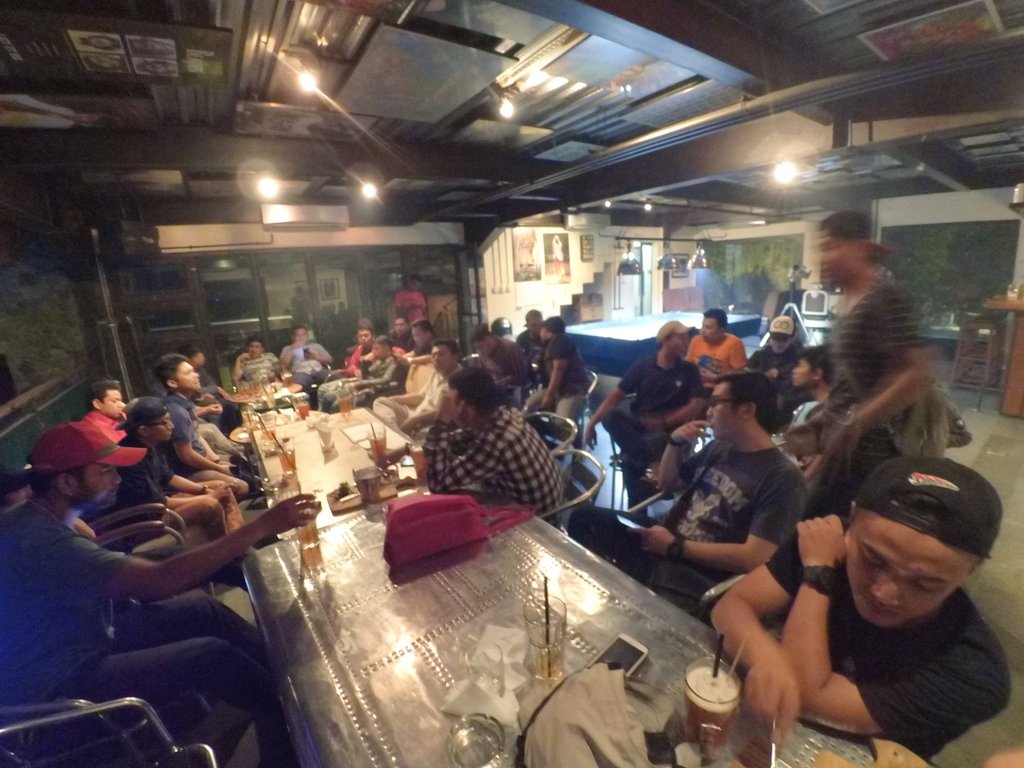 Suasana meeting <a href="/effaindo/">EFFA Indonesia</a> &amp; super soccer at <a href="/yesterdaylounge/">Yesterday Backyard</a>