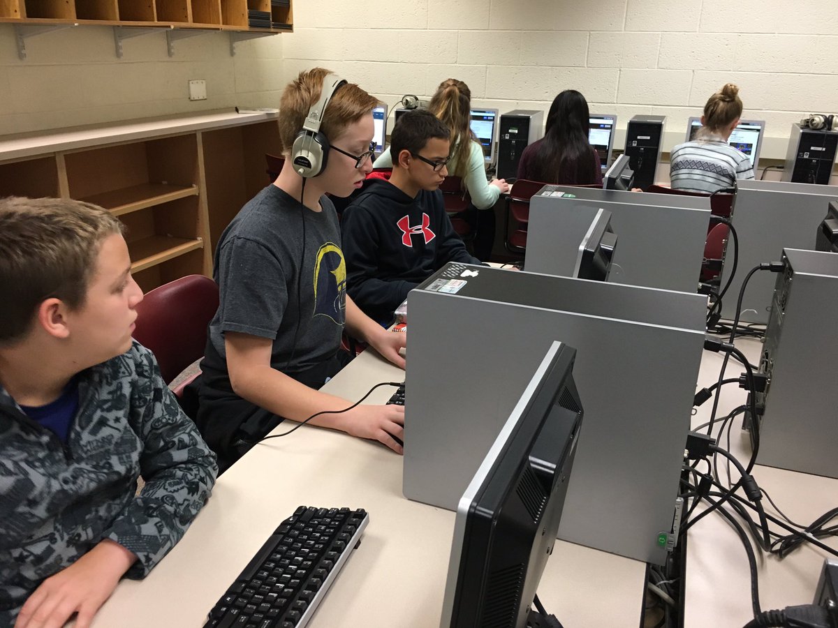 ahudsonedu's tweet image. Playing games and learning Python #doyouevencodebro