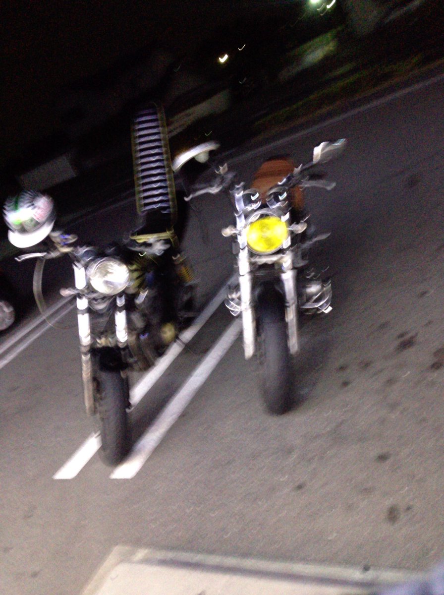 s3333y4444's tweet photo. XJR400売ります！
CBXスイッチBOX、CBXテール、CBXテールランプ、高回転かなり鳴きます！
不具合わニュートラルランプがつかないだけです！
車検1年のこってます！
26万からですぐ買ってもらえるなら値下げわ考えます！
#XJR400
#CBX
#CBR
#ゼファー https://t.co/WVAVG23ZuR