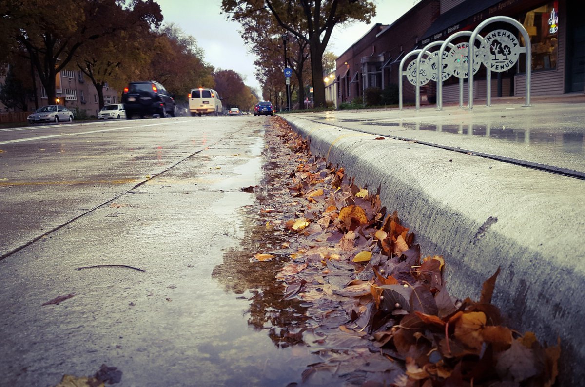 TheFixStudio's tweet image. Don&apos;t want to get cold and wet on your ride today? Call now, we have spots available in our 6:00pm class tonight!  #Winteriscoming