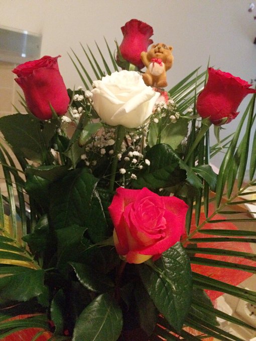When someone tries to surprise u and it works well.. 😋☺️🌹 https://t.co/dXOx8TcxsO<a href="/tag/manyvids"class="tags"><span>#manyvids</span></a>