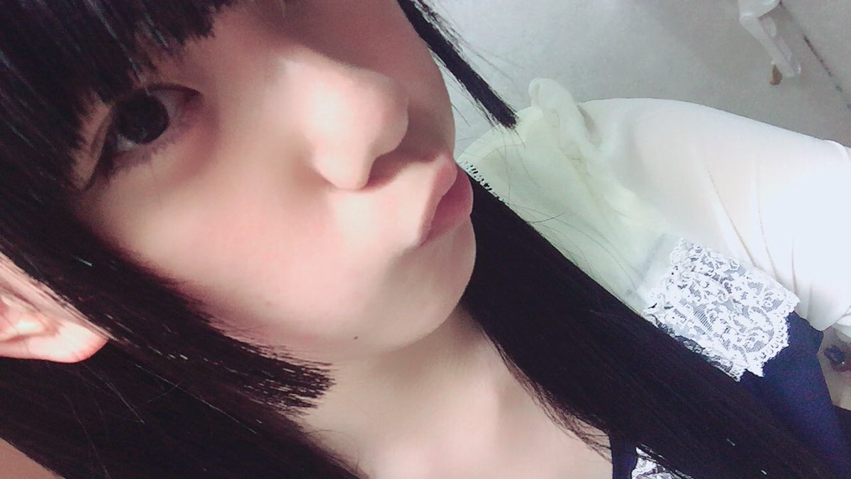 messiahmaei's tweet photo. (目だけ)りさちー https://t.co/HFg1B2byvv
