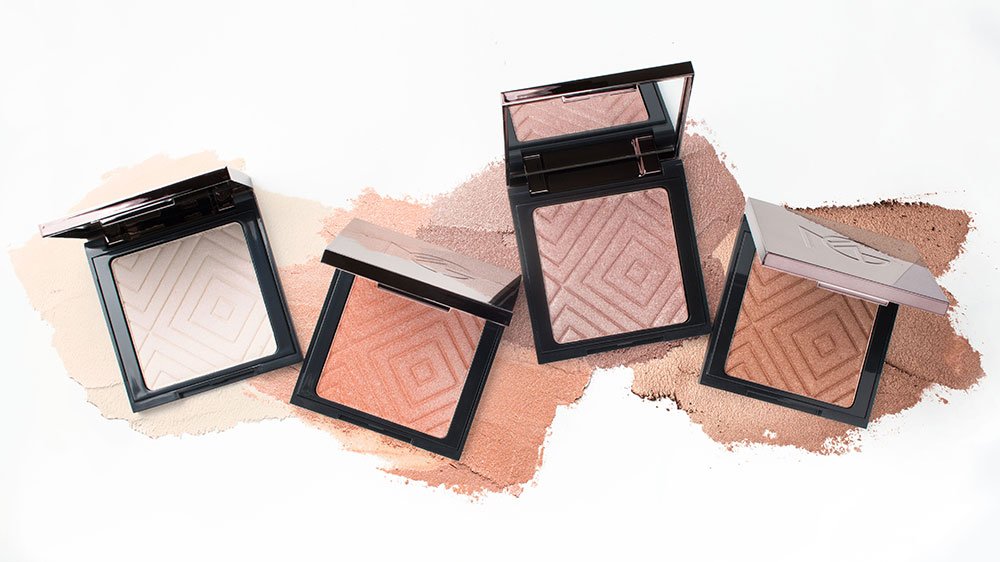 MakeupGeek's tweet photo. Our New Makeup Geek Highlighters are here to brighten your day! — including Duochromes! https://t.co/GGtdonWwdZ https://t.co/IcXDfMqkJK