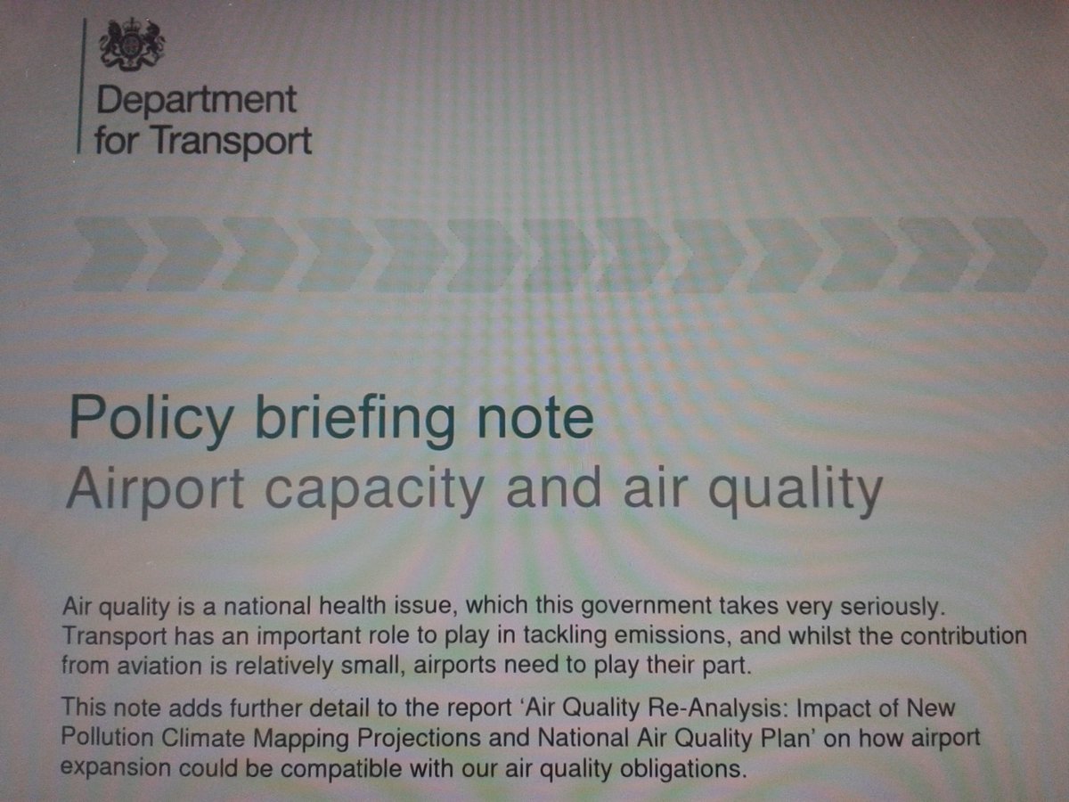pauldezylva's tweet photo. The 1st sentence of this #UKGov paper on airports + air pollution can't be taken seriously. #Heathrow #norunway https://t.co/vlQDLUrKdX