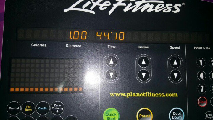 JGfan24ever's tweet photo. Did me a mile today at the gym. Baby steps for a fat man lol #BigPersonProblems https://t.co/1Hvh5cmjs9