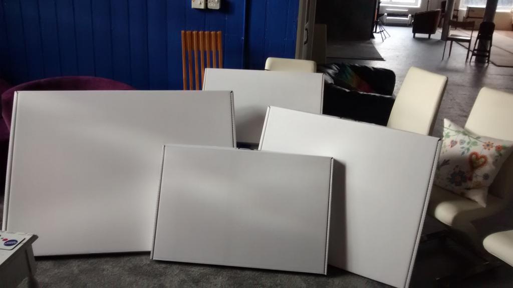 KarenGavinPhoto's tweet photo. Our fantastic new products have arrived :-)  #PHOTOS #portraits #new #studio https://t.co/wS6hlP3y5i
