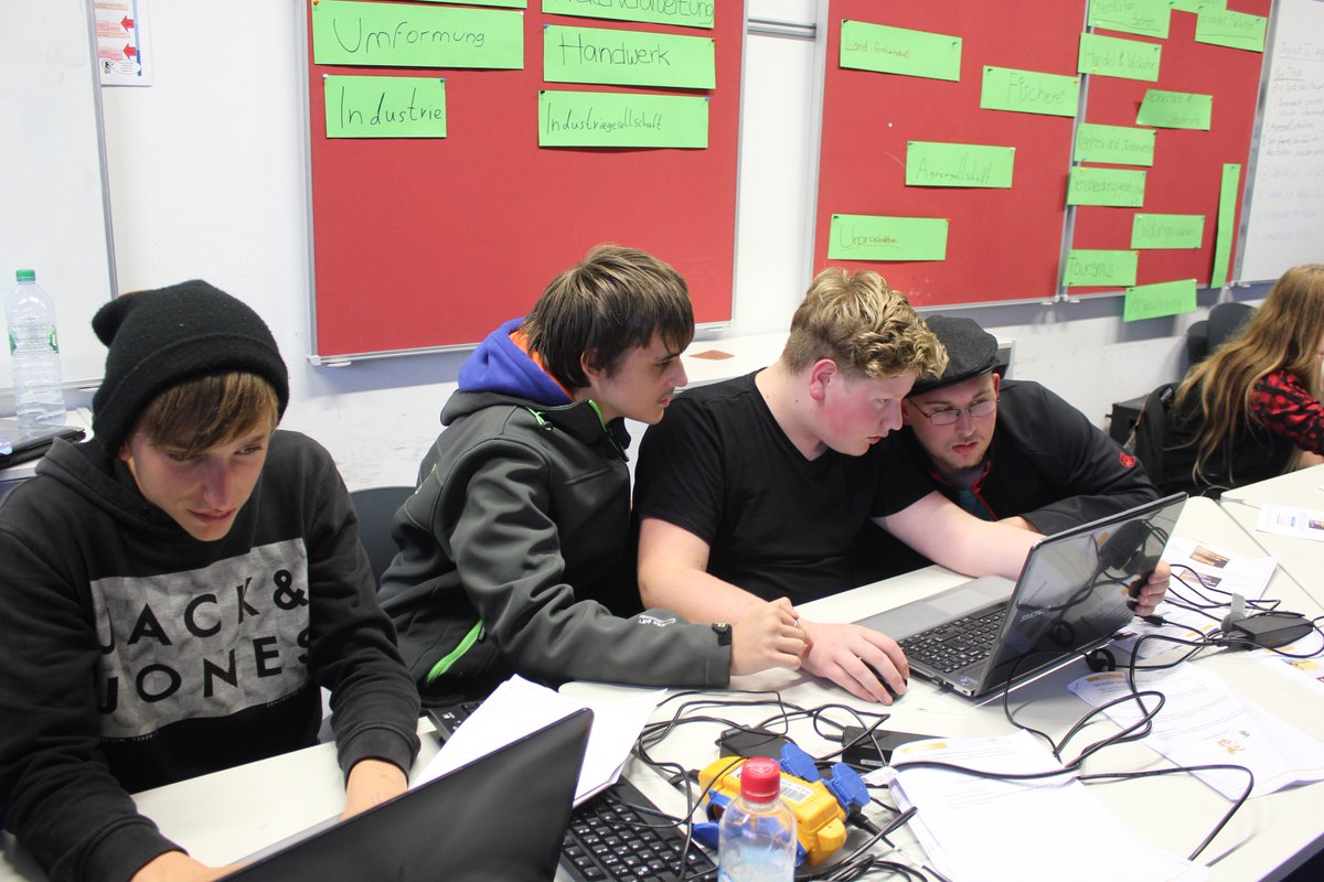 sponsort_news's tweet image. Die Kids vom Animus Klub e.V. #Heidelberg programmieren ein Spiel mit Snap ganz ohne Grundkenntnisse #RNCW #RNCodeWeek