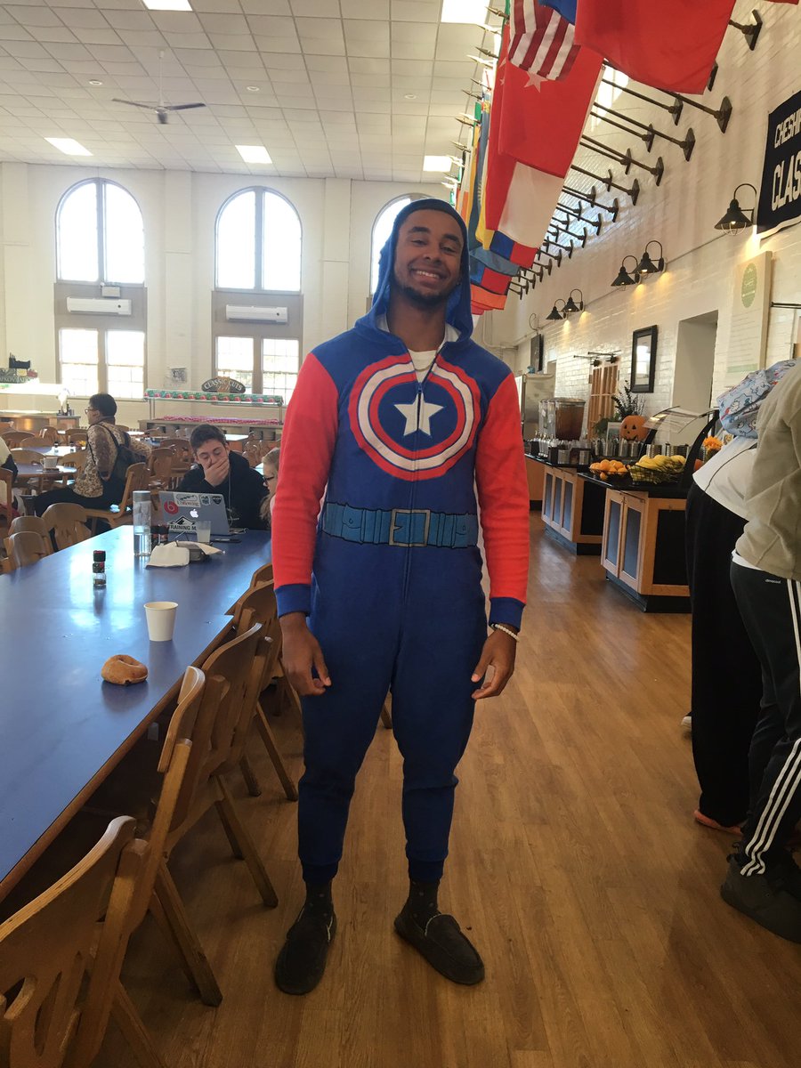 ichanrose's tweet photo. It's a perfect day for PJs. #CAspiritweek @CheshireAcademy https://t.co/Y49a6CrUHT