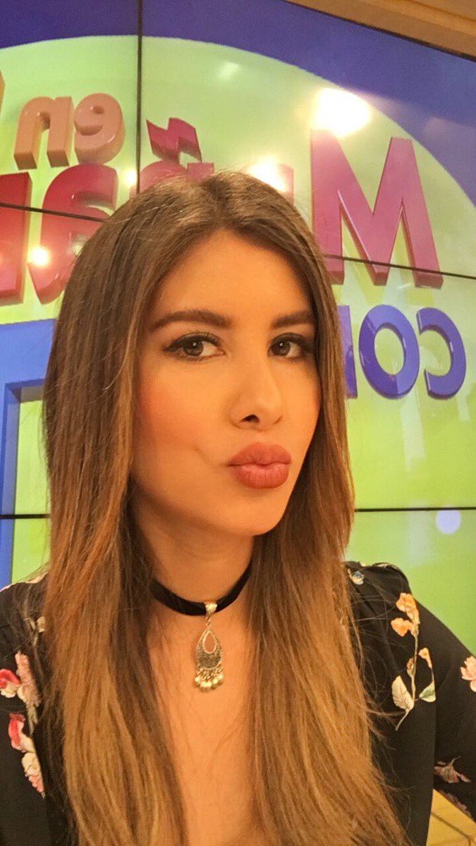 moni_molano's tweet photo. Feliz mañana en compañía de @MananasconUno 😊🙆🙆🙆🙆🙆🙆 besitos 💋❤️
#Alaire por @ canalunoco https://t.co/xbuQKjWBcs