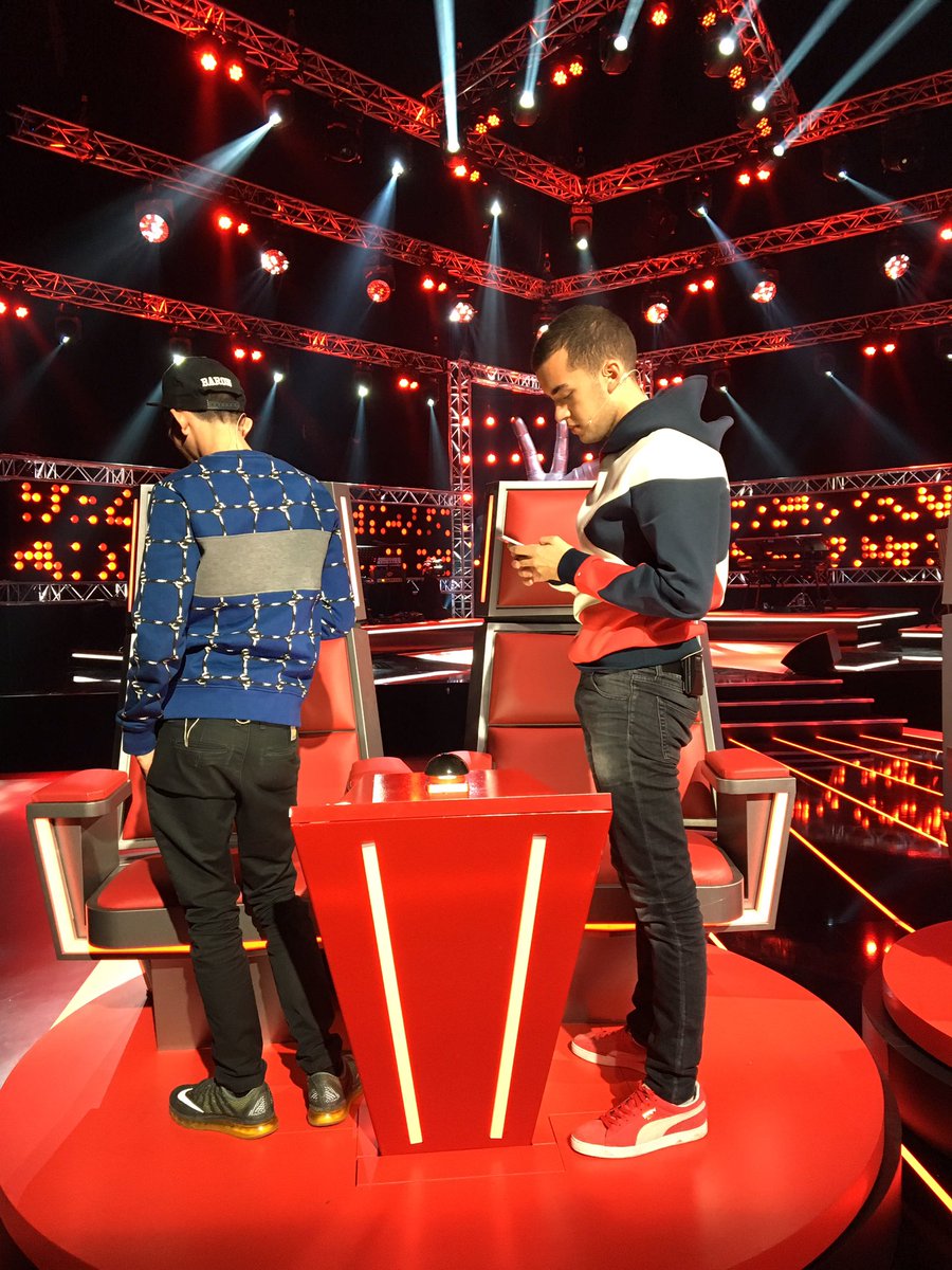 Mano_lowww's tweet photo. Les Tweetos du jour : Big Flo &amp; Oli
@thevoicebe @RegieMediaBelge #addict #tweeting #thevoicebe https://t.co/Wf6Q0CLtDI