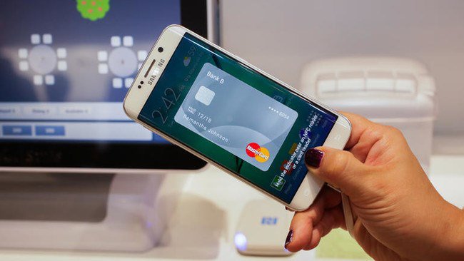 AppyGeekEs's tweet photo. Samsung Pay sigue madurando para convertirse en algo más que una solución de pagos móviles https://t.co/nmP5Vsw20B #SomosGeeks https://t.co/79iCkU0KLb