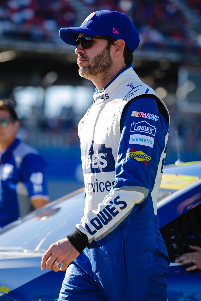 allyracing's tweet photo. .@JimmieJohnson at @MartinsvilleSwy:
 
29 starts
8 wins
3 pole positions
18 top-five finishes
23 top-10 finishes
2,746 laps led https://t.co/uwfn8QwKI0