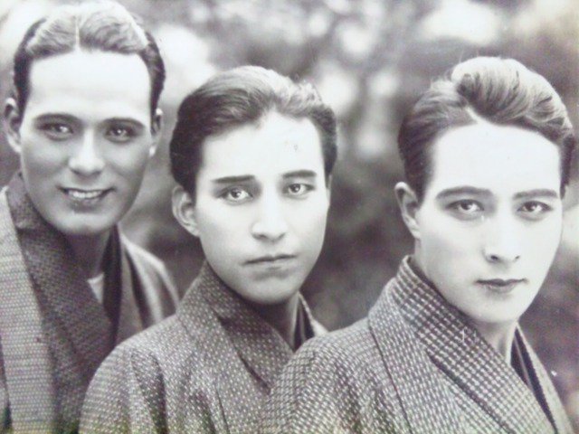 تويتر Fun Japan على تويتر 戦前の人気俳優 純日本人 昔の美形のレベルの高さ 鈴木傳明 岡田時彦 高田稔 そしてfun 戦前日本俳優 T Co Cvsbs7iwbw تويتر Fun Japan على تويتر 戦前の人気俳優 純日本人 昔の美形のレベルの高さ 鈴木傳明 岡田時彦 高田稔 そしてfun 戦前日本俳優 T Co Cvsbs7iwbw