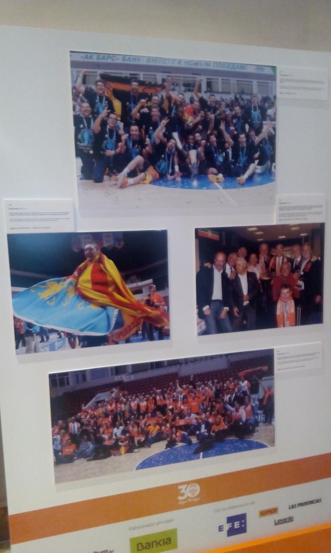 penyaRM17's tweet photo. Algunas fotos de la exposición #30AnysVBC https://t.co/JidrfKn0M0
