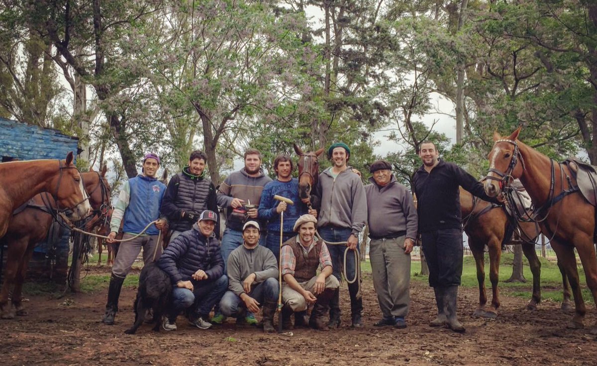 Nick Manifold, Tomy Alberdi, Naco Taverna &amp; <a href="/losmachitospolo/">Los Machitos Polo</a> crew taking break after riding some of the younger ponies. 📷 by <a href="/mmmbianchi/">Marcelo Bianchi</a>