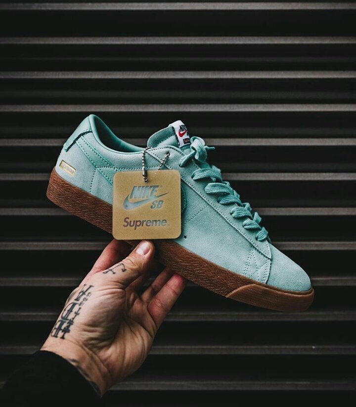 sneakers_game's tweet photo. Supreme x Nike SB Blazer Low GT (2016) https://t.co/xDCL5Uf9jo