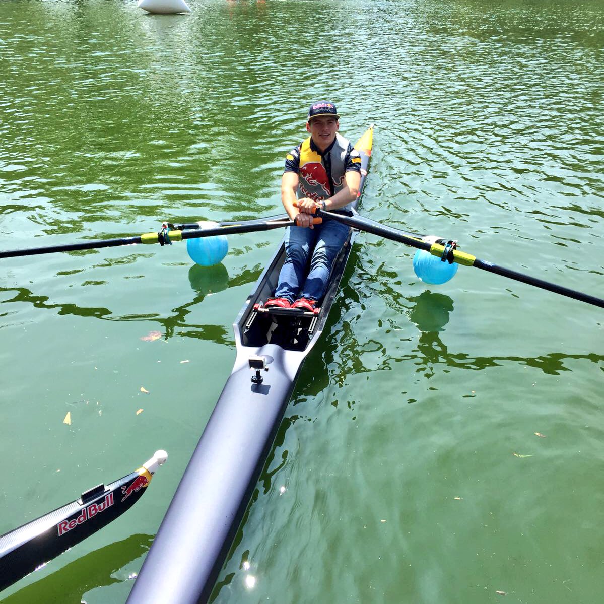 redbullracing's tweet image. Row, row, row your boat... 🚣🇲🇽😂 @Max33Verstappen #MexicoGP  @redbullMEX