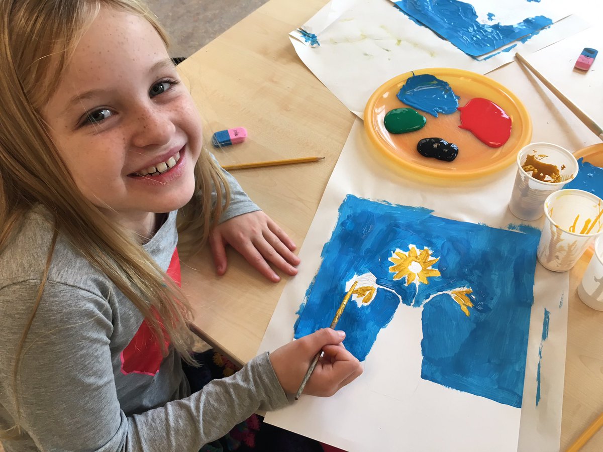 ObsBalans's tweet photo. Zonnebloemen in de stijl van Vincent van Gogh @ObsBalans @Ontmoetingshuis #kunstonderwijs https://t.co/XXRiJG2YIT