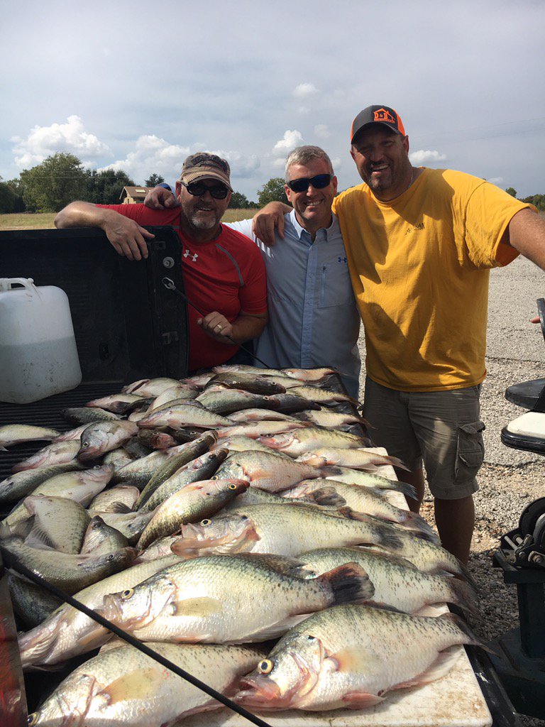 GuideHancock's tweet photo. Lavon is on fire! #Crappie #Engelcoolers #Mercury-Marine #Ranger-Boats https://t.co/V69GI1TsVT