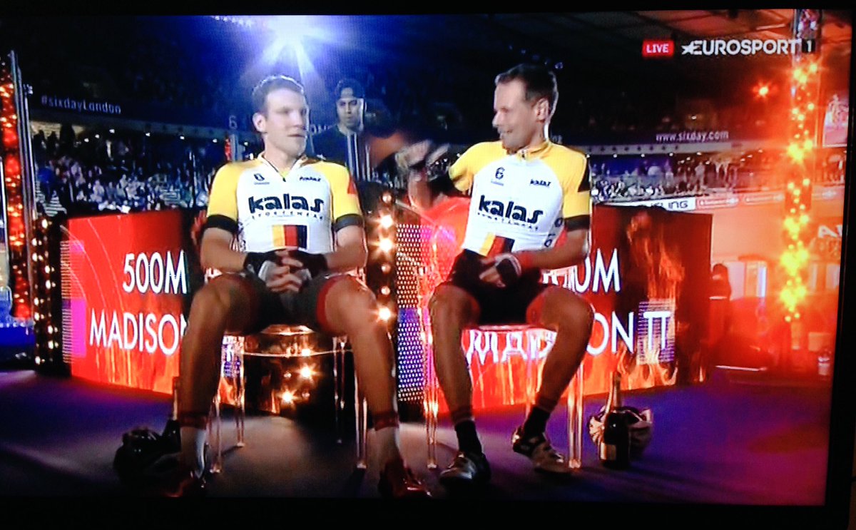 MalojaPushbiker's tweet photo. On the hot chair at #london6 @marcelkalz @leifislive @Eurosport @sixdaycycling #trackcycling https://t.co/ZcuF3B3ctN