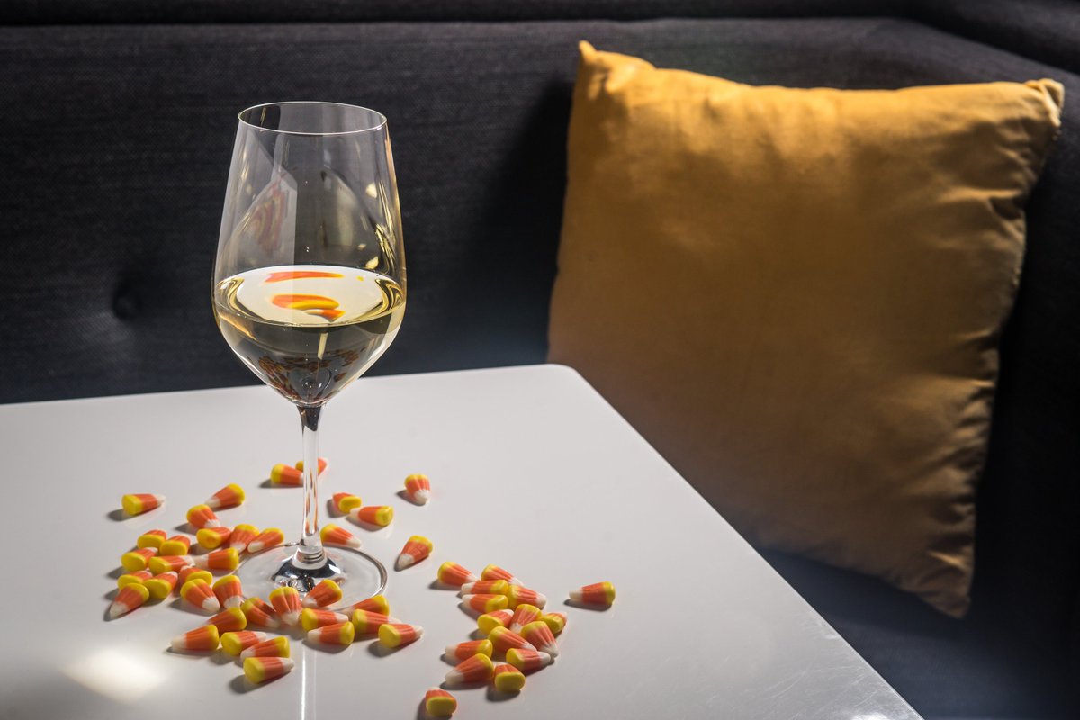 The best wine pairings for Halloween candy: ow.ly/JR03305yVMy <a href="/thecamlinnyc/">The Camlin</a> <a href="/CityWineryNYC/">City Winery</a>  <a href="/betonyNYC/">betony</a>  <a href="/LoisBarNyc/">Lois Bar NYC</a>  <a href="/GuenterSeeger/">Günter Seeger</a>