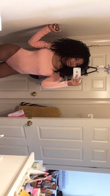 Watch princessmya😜's leaked NSFW photo on TwXstars