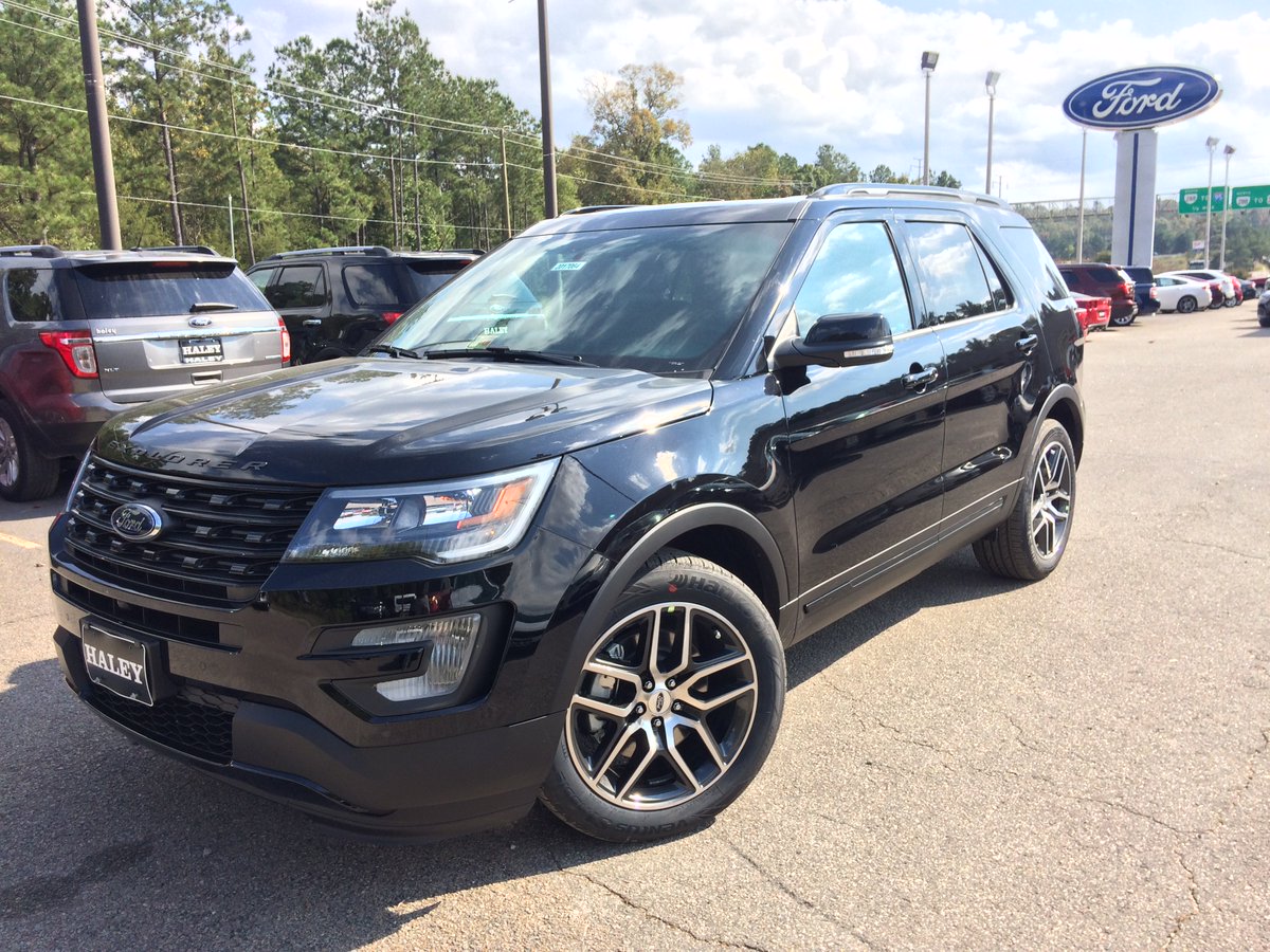 HaleyFordAuto's tweet image. Check out our 2017 Ford Explorer Sport Vehicle Spotlight: bit.ly/2dXz8ih

#HaleyFord