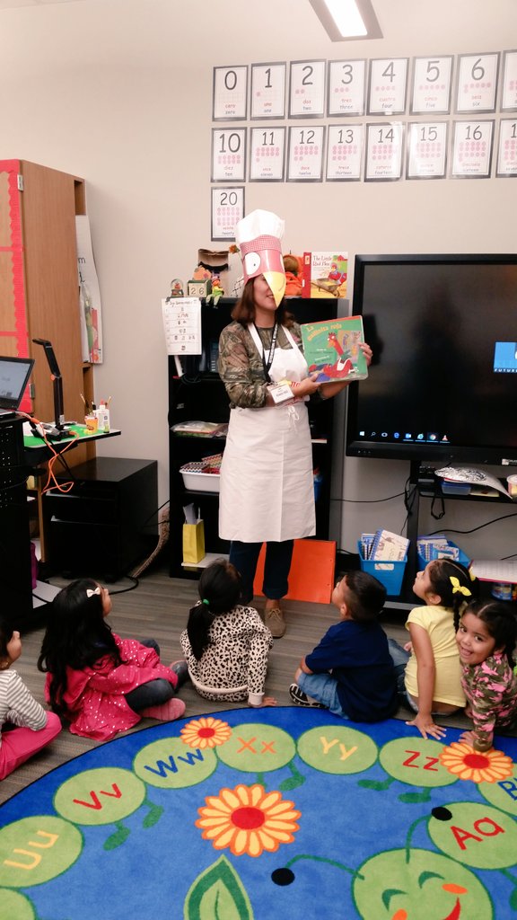 TereRuizz's tweet photo. Com. helpers & places trough LittleRed HenMakesPizza! BringingBooks2Life @MahaffeyKISD & @SchultzKISD #prekmahaffey #prekschultz https://t.co/lE2tdWcqot