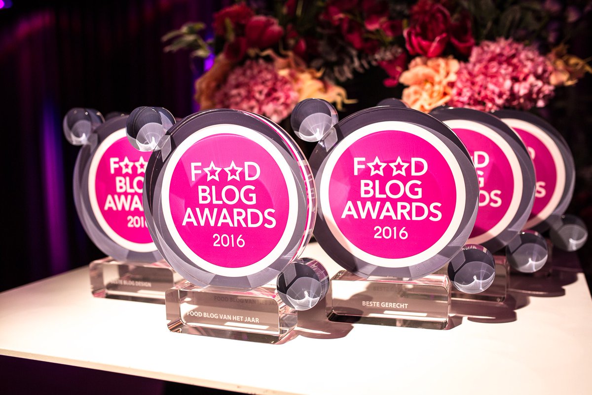 FoodBlogAwards's tweet image. De foto's van de uitreiking van de Food Blog Awards 2016 staan online foodblogawards.nl