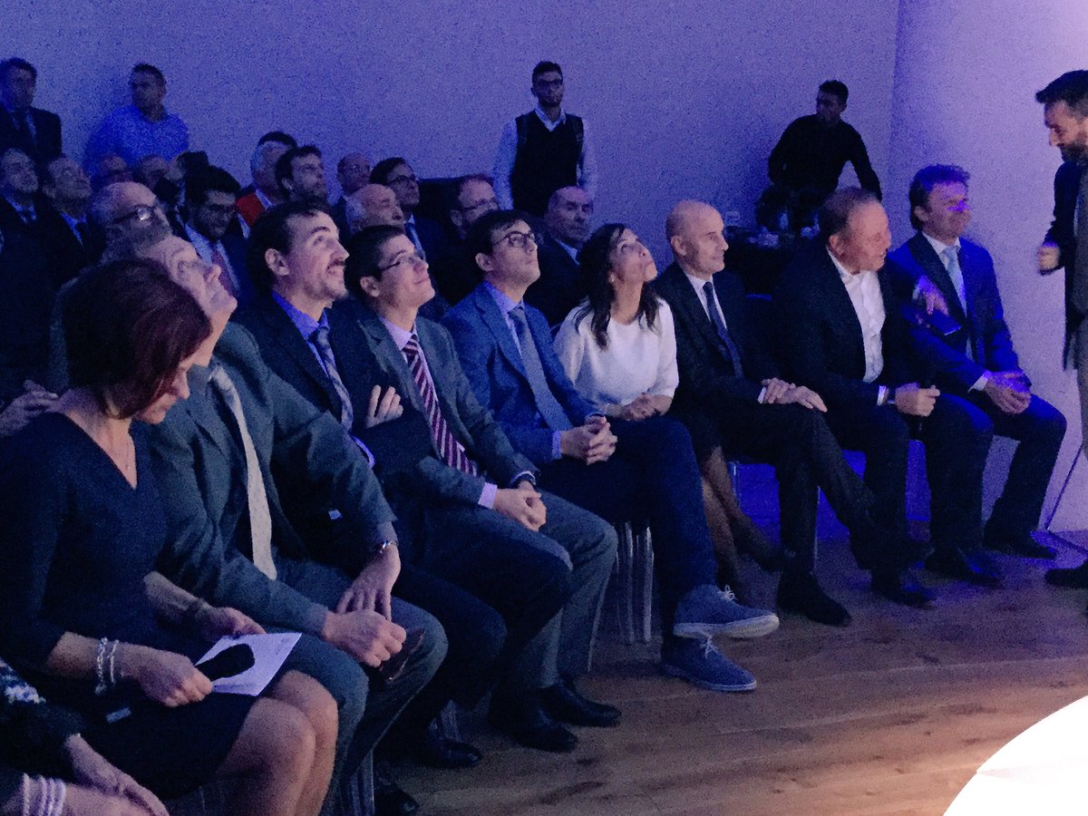 LDelGobbo's tweet photo. Gruppo Rold e @SamsungItalia presentano #Roldsmartfab Industria 4.0 #fabbricaintelligente. #lombardia terra d'innovazione #lombardiaericerca https://t.co/ZGoZcotoJ1