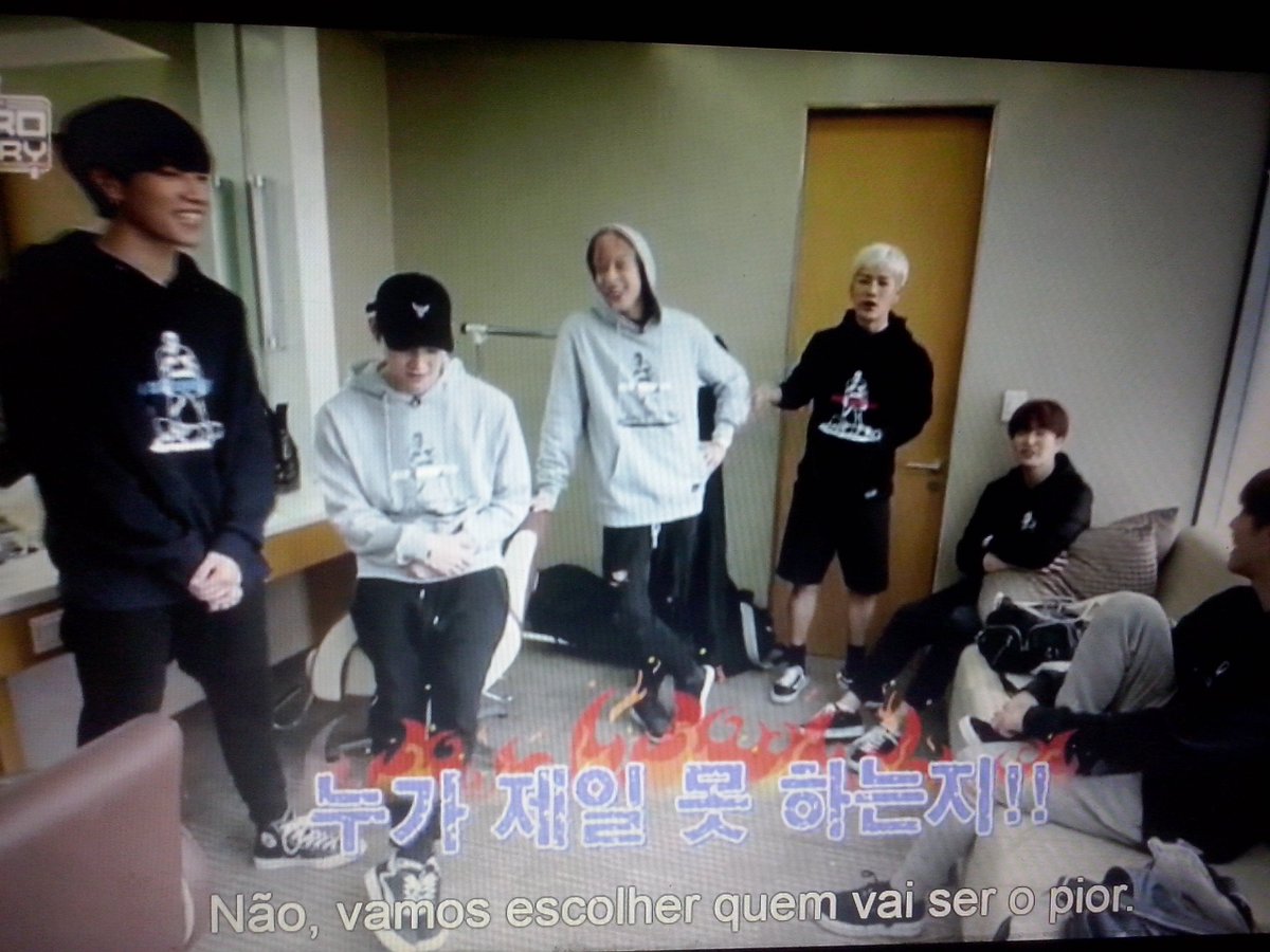 Percabethy's tweet image. Hoje vamos falar do melhor reality show já criado...pode entrar Got7 HARD CARRY