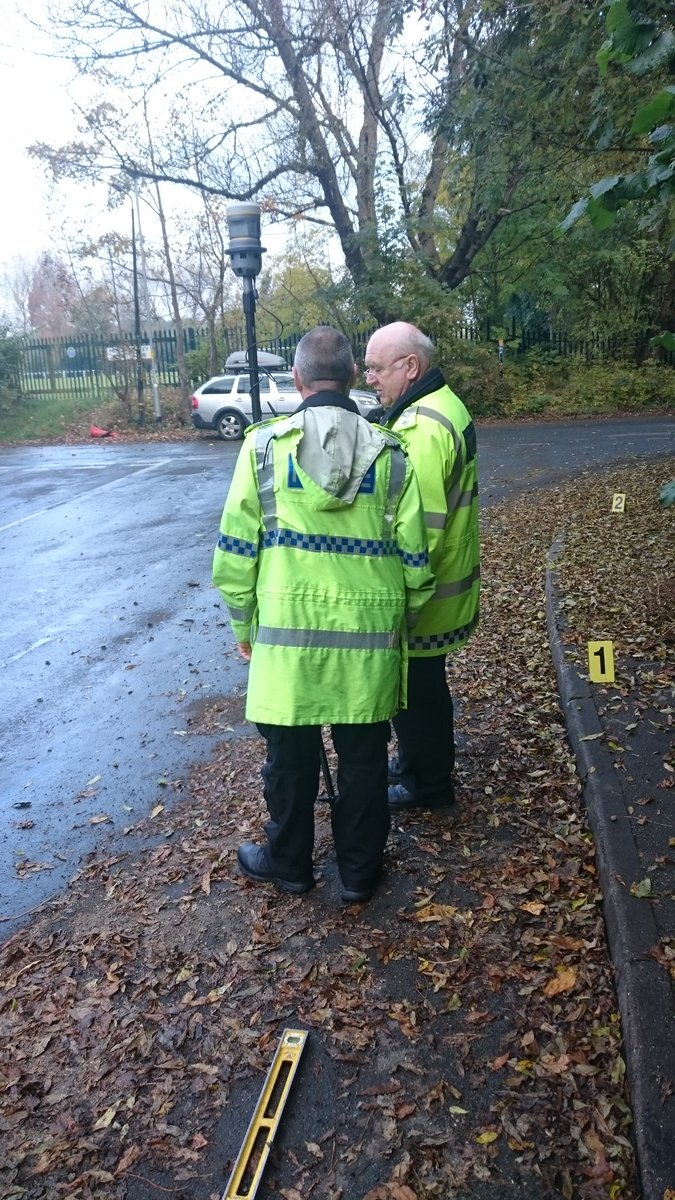 timleah_survey's tweet photo. V10 training with Greater Manchester Police @KORECGroup @TrimbleNews https://t.co/FFhkKRCGQz