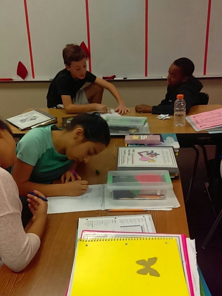 McMathStar's tweet photo. #multiplication/division review #games #buffettknowsmath @BuffettMagnet @TechTolliver https://t.co/7Tm7TCKqbw