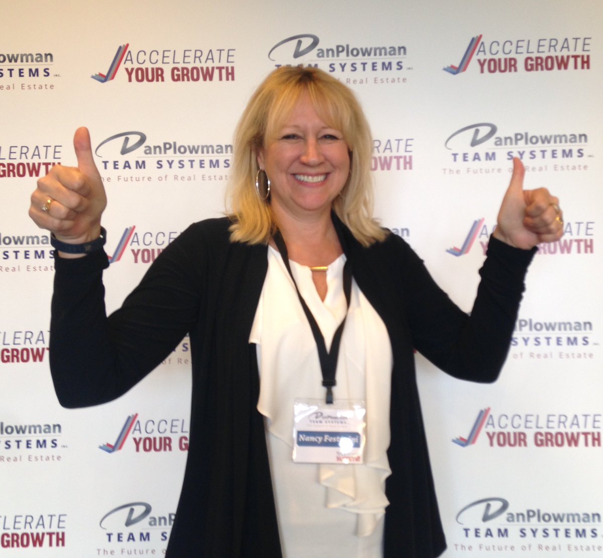 NancyFestarini's tweet image. At the Dan Plowman Team Systems in Blue Mountain #DPTSsummit