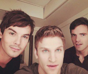 fletchersrosie's tweet image. I hoped some how that this day would never come but here we are and it's time to say goodbye to pll 💔 I'll miss y'all so much -🅰 #GoodbyePLL