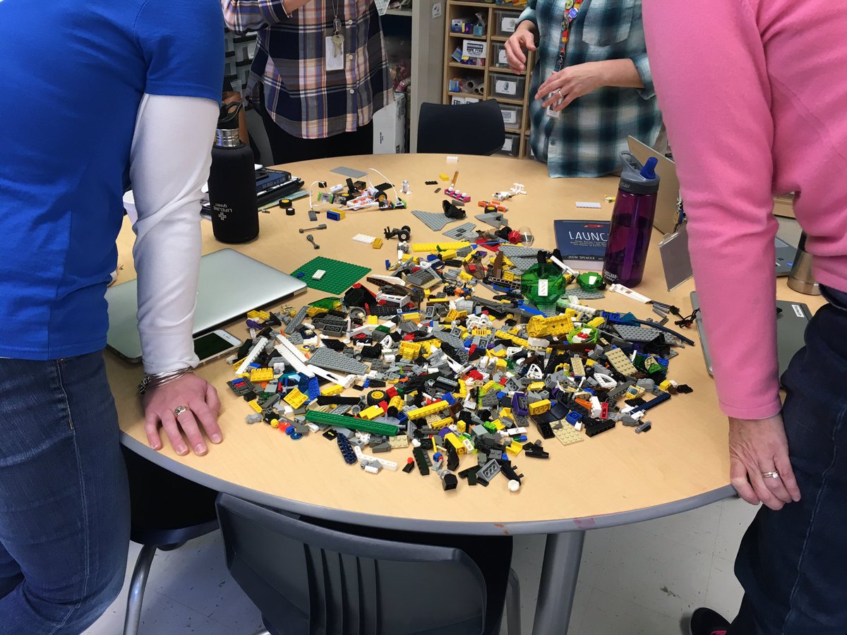 eps_tech's tweet photo. #epstechchamps prepare for the EPS Daytona 500! Little Bits powered vehicles! Stay tuned for videos! https://t.co/3Wf0iThcI9