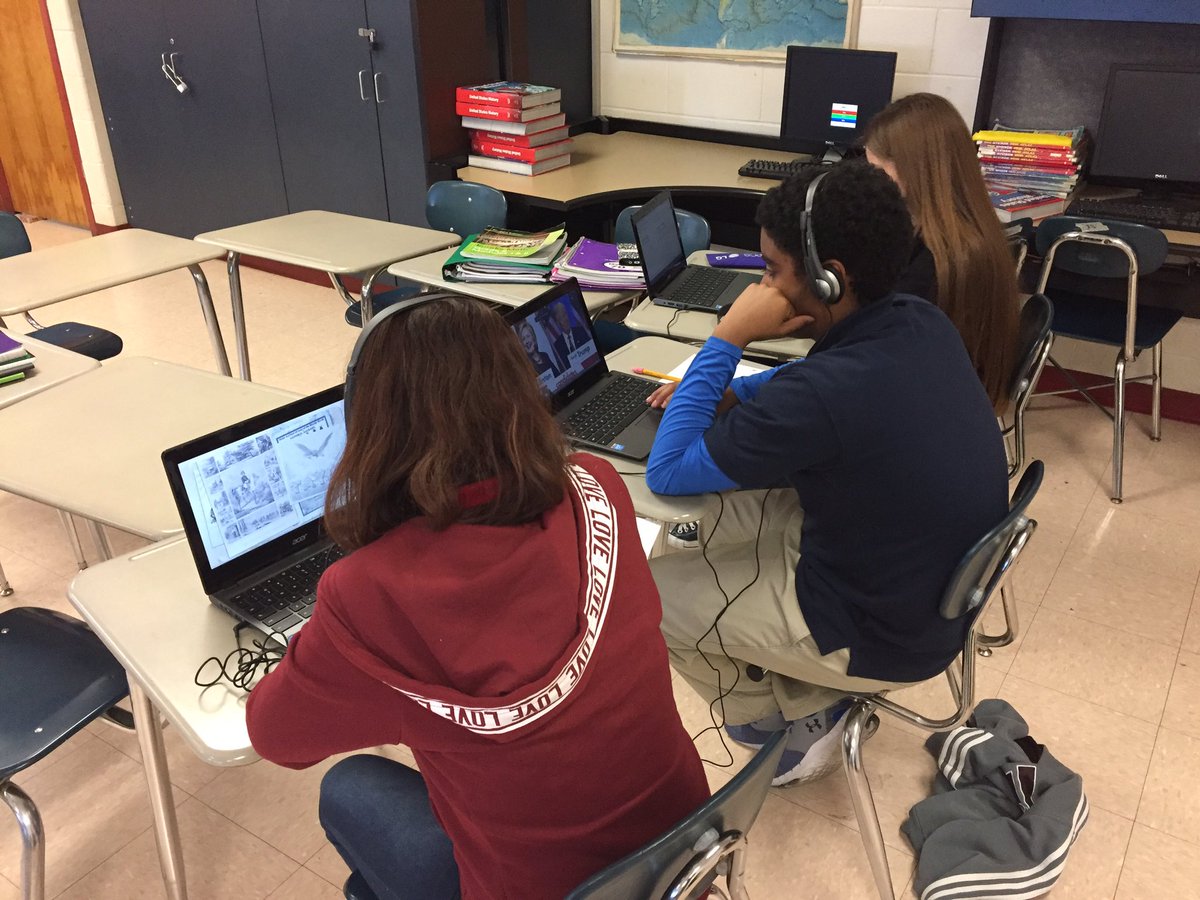 j_santossilva's tweet image. Learning about the election thru videos, vocabulary, and voice (small group instruction) in @d_bergeron1&apos;s class @Calcutt_MS @HighlanderInst