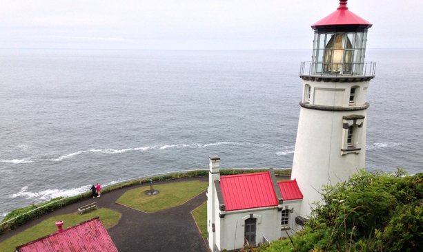 TravelOregon's tweet image. Old legends live on in these Oregon haunted spots. But don't say we didn't warn you: budurl.com/adyq