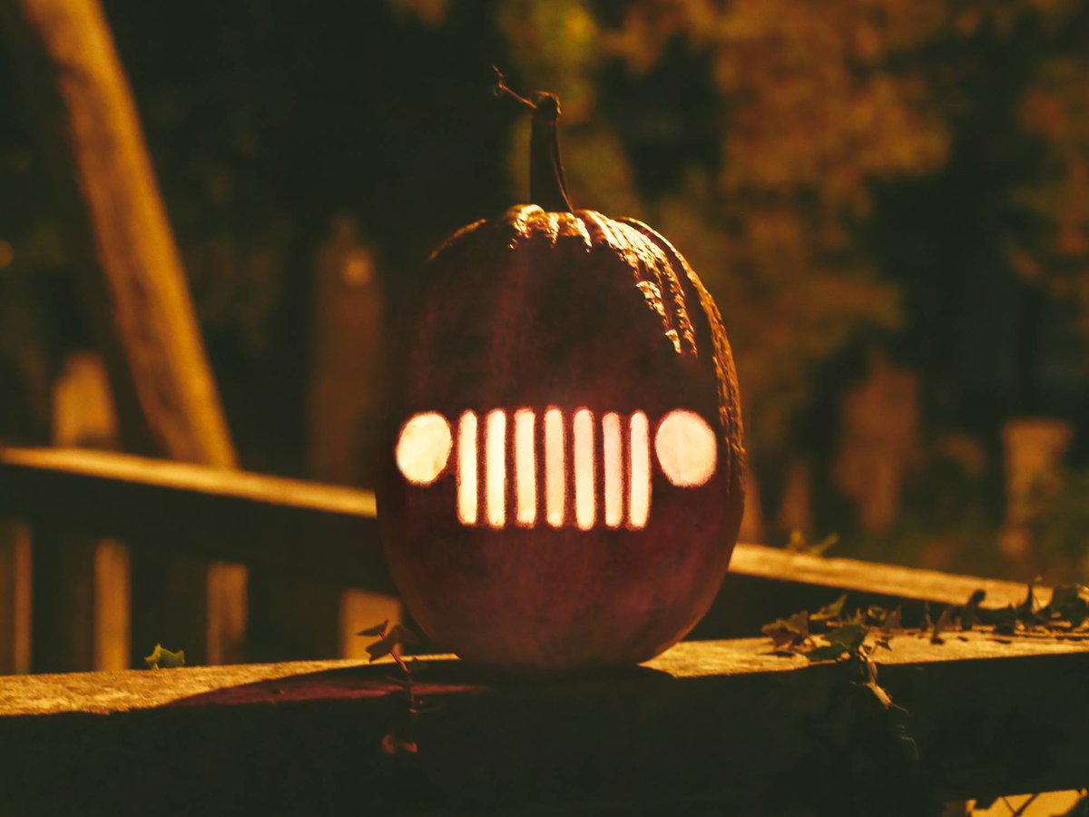Jeep's tweet photo. Get creative while carving your Jeep®-o-Lanterns, and share your masterpieces here. #NationalPumpkinDay https://t.co/dKTh8P9MpX