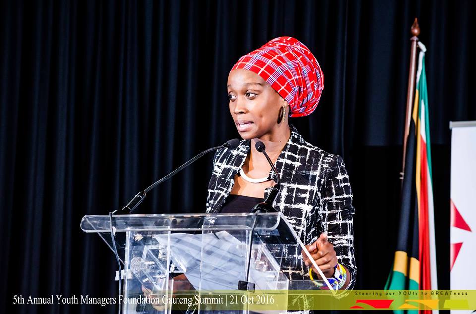YouthManagersSA's tweet photo. #21October2016 Facilitator, Steering Our YOUth to GREATness #2016GautengSummit  @MpumiMbethe https://t.co/3g4qcjMYgf