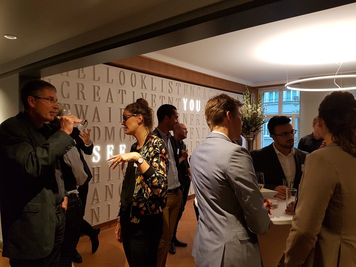 AgenturFarner's tweet photo. Die ersten Gäste sind eingetrudelt. Bald geht es los mit #CreativityReloaded #FarnerEvents https://t.co/WciBVkcqNG