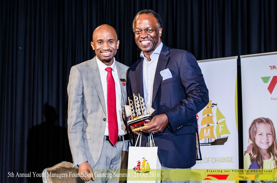 YouthManagersSA's tweet photo. #21October2016 Transformational LeaderSHIP address by Sizwe Nxasana Steering Our YOUth to GREATness #2016GautengSummit https://t.co/n4ApGVzRcR