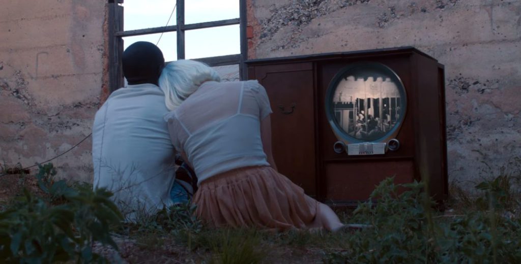 PREMIERE: <a href="/LYDIAmusic/">LYDIA</a> share beautifully shot video for "Georgia" ahead of fall tour substreammagazine.com/2016/10/lydia-…