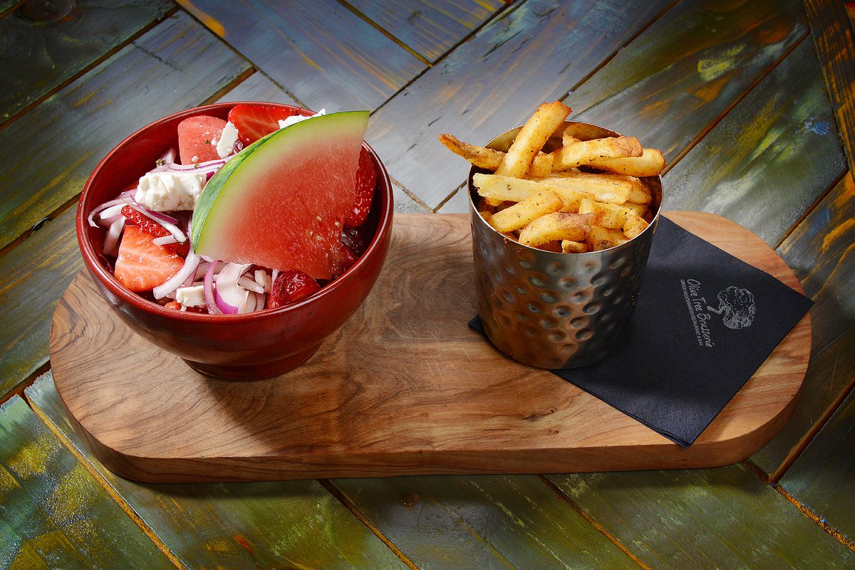 TasteCheshire's tweet photo. #WeLoveWednesdays
Calling all #EarlyDiners! Enjoy 2 courses @OliveTBChester Β£13.95 #greatfood #greatdeal
https://t.co/QtHtX8Ip0E https://t.co/JXGTW3VXlj