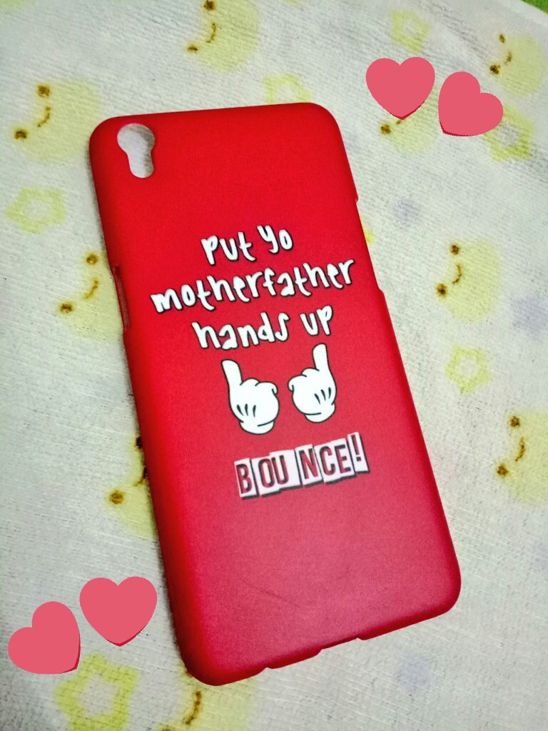 iKONadia96's tweet photo. UKHTI~~ ThankU so much for the byutiful #UKASE 💕💕 its so pretty~~😭💕💕 cant stop lookin at it 캬ㅏ아~🙈ㅋㅋㅋ 감사합니당!!🙏😊 @ukhtikonshop luv luv~💓🖖 https://t.co/o1eJIecTbN