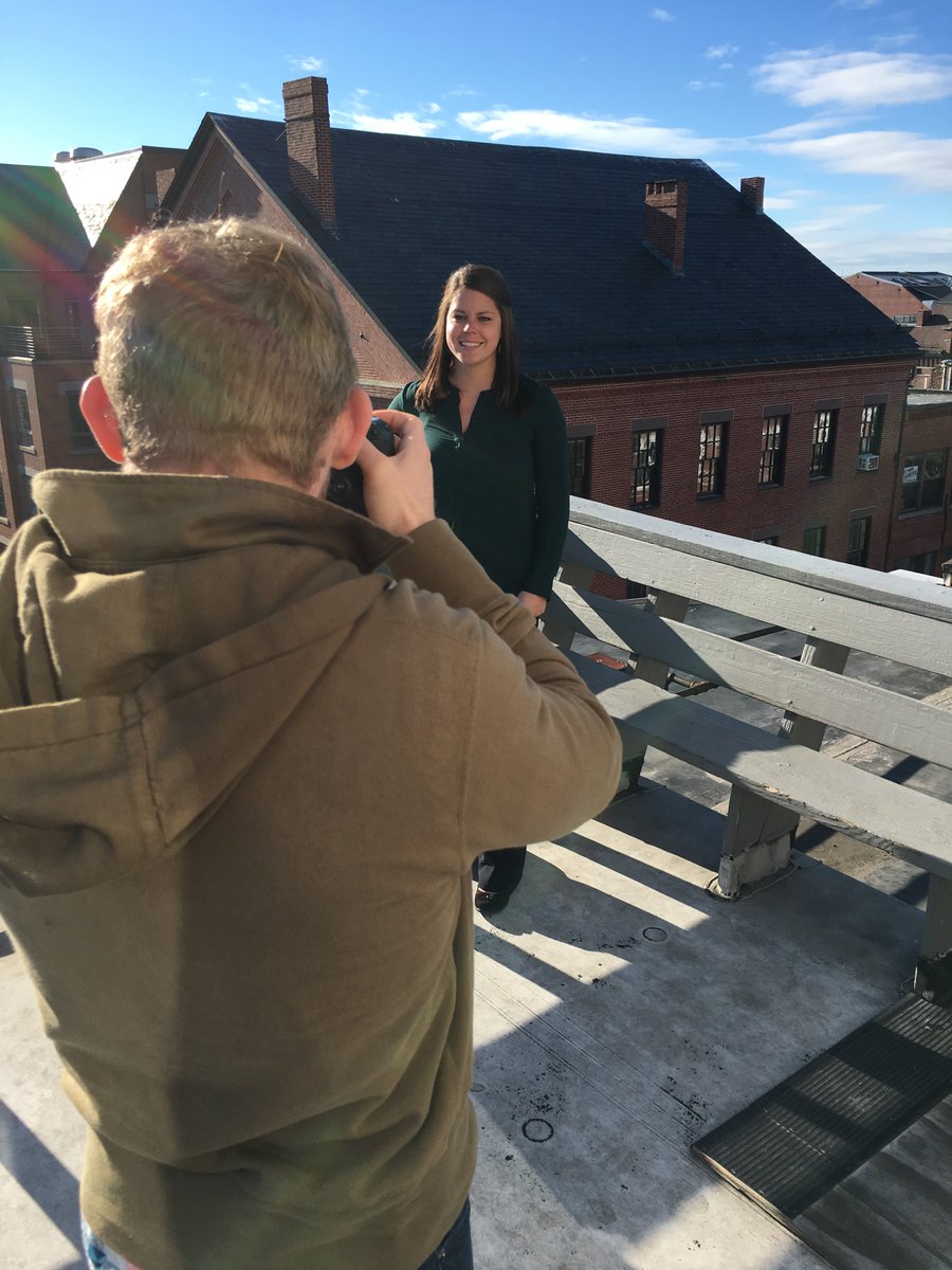 lotfeydennett's tweet photo. #SneakPeek of our newest employee, Kristin, at her head shot photo shoot! Thanks @ActiveBeerGeek &amp; @MainelySEO for keeping us looking fly! https://t.co/4Yiq3fCkQL